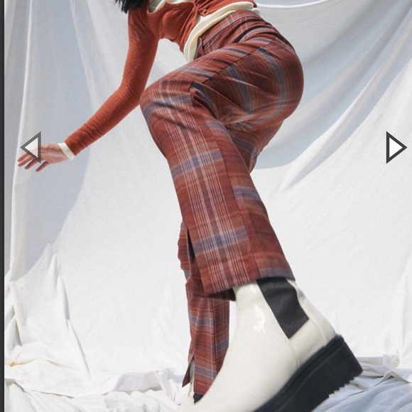 UO Tessa Plaid Notched Cropped Pant - Picture 4 of 4